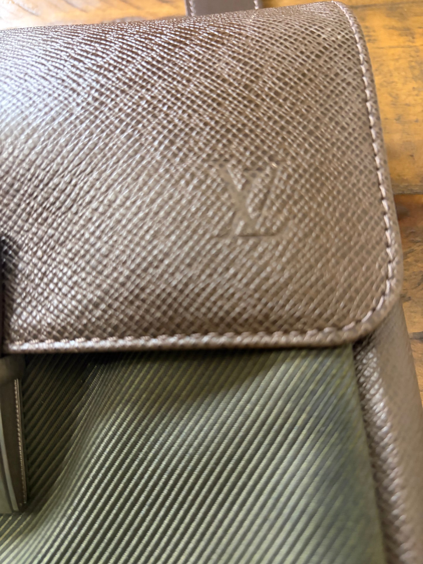 LOUIS VUITTON Taiga Saratov PM Shoulder Bag in Canvas and Leather