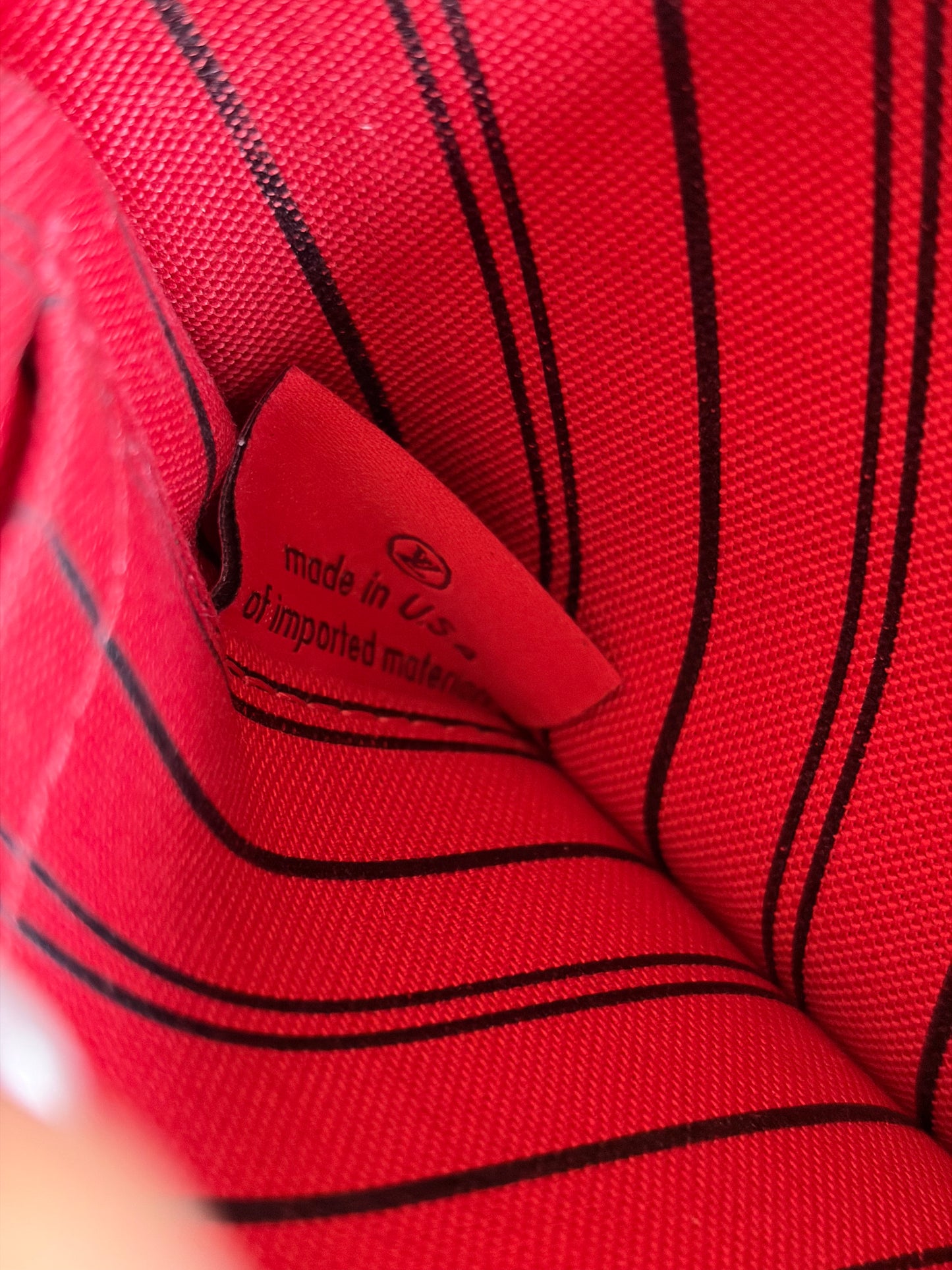 Louis Vuitton GM Pouchette