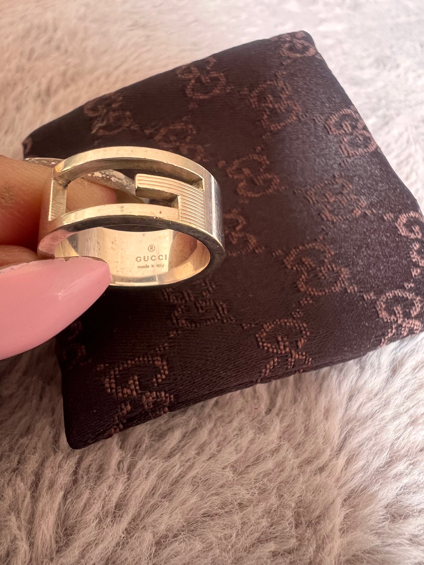 Gucci G ring