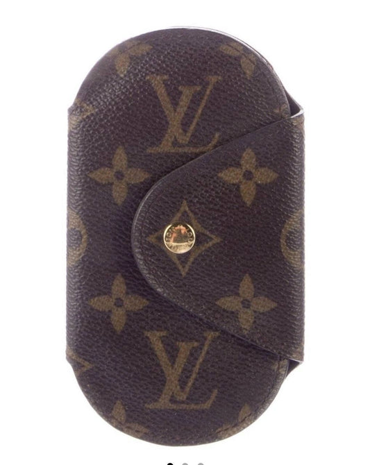 Louis Vuitton Monogram Round Key Holder GM