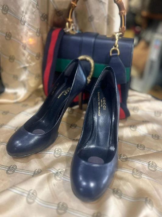 Gucci Navy Leather Pump Size 39